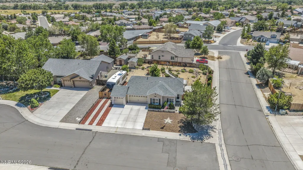 801 Autumn Dayton NV 89403