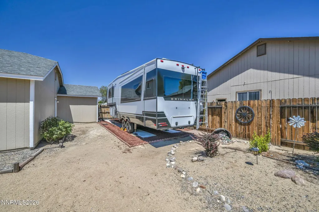801 Autumn Dayton NV 89403