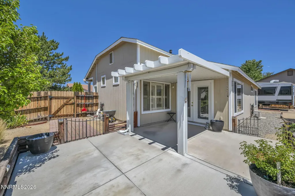 801 Autumn Dayton NV 89403