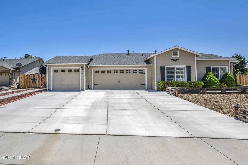 801 Autumn Dayton NV 89403