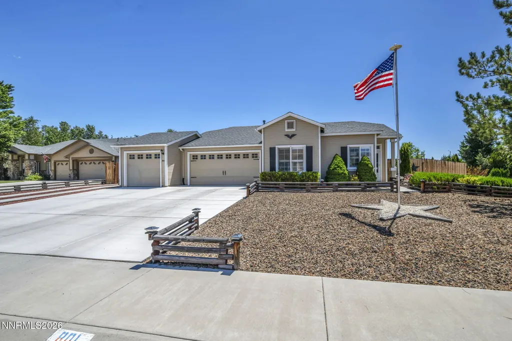 801 Autumn Dayton NV 89403