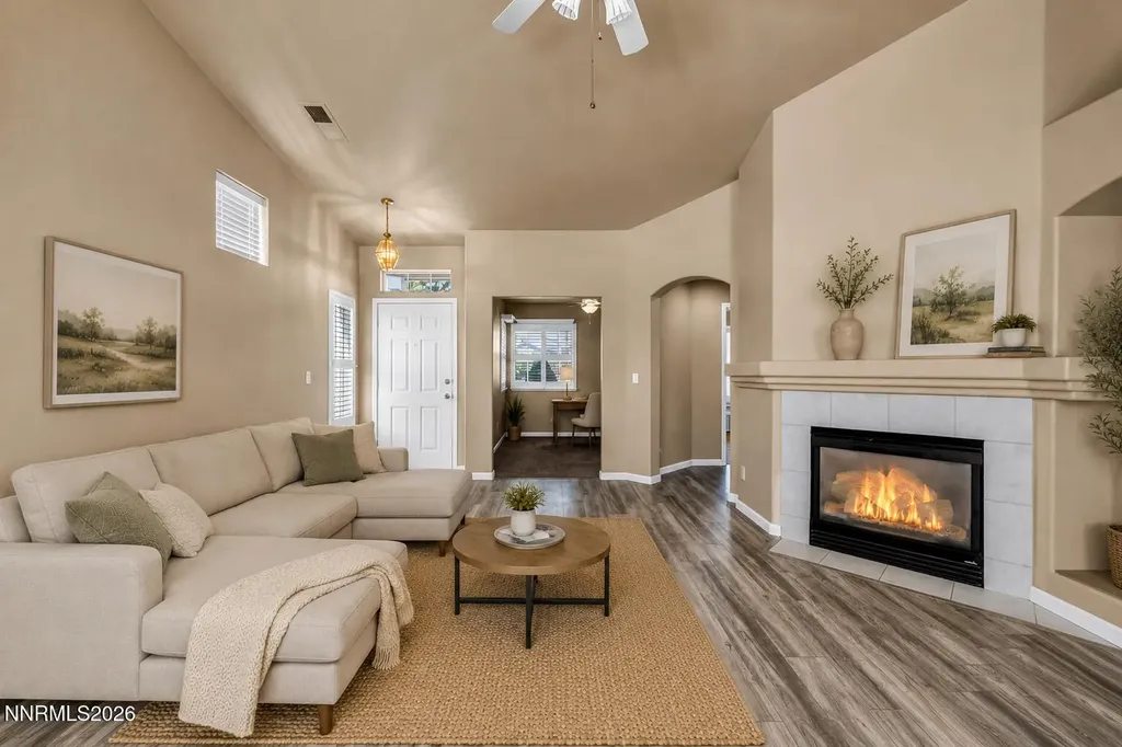 801 Autumn Dayton NV 89403