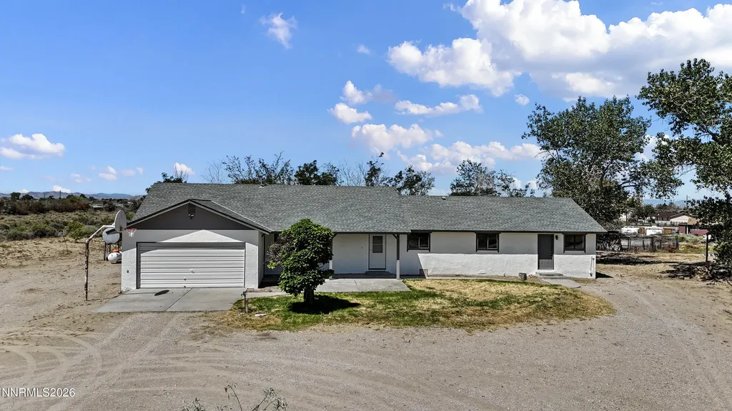 3250 Tarzyn Fallon NV 89406