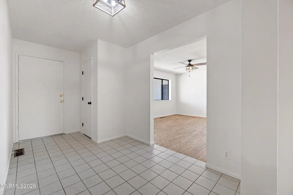 3250 Tarzyn Fallon NV 89406