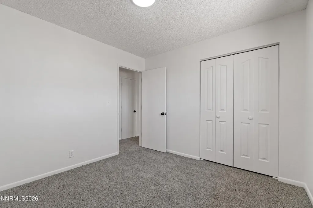 3250 Tarzyn Fallon NV 89406
