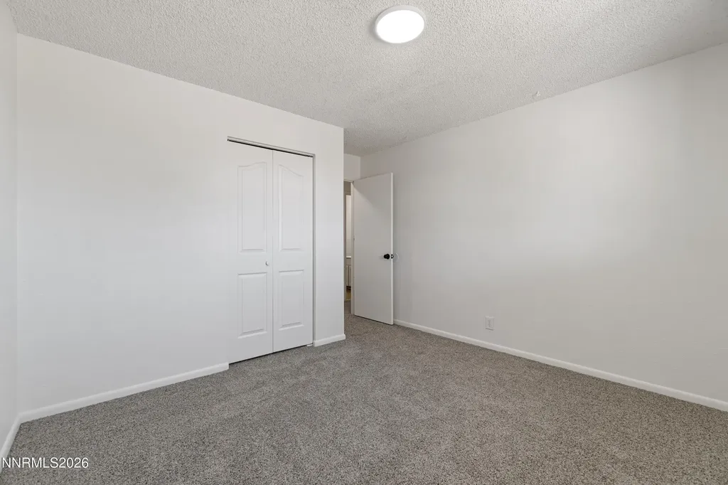 3250 Tarzyn Fallon NV 89406