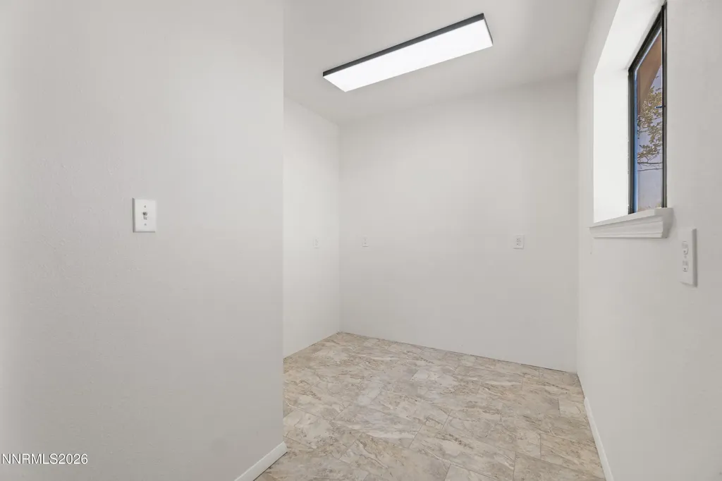 3250 Tarzyn Fallon NV 89406