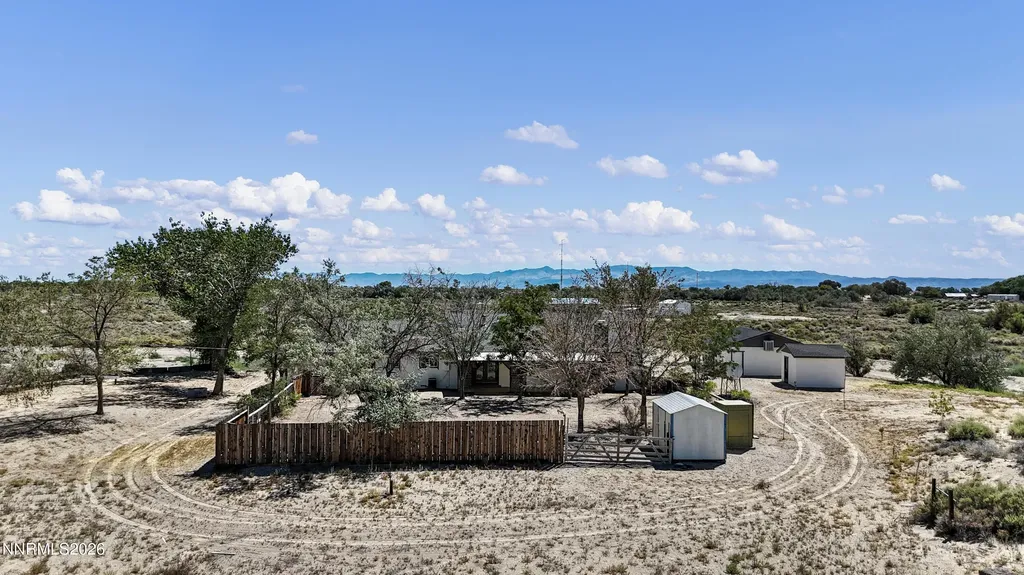 3250 Tarzyn Fallon NV 89406