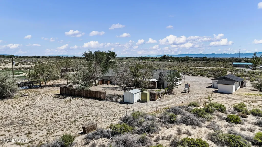 3250 Tarzyn Fallon NV 89406
