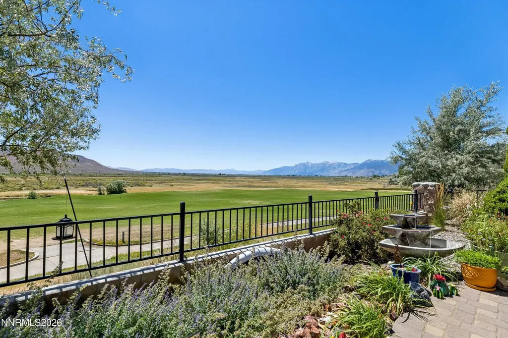 3575 Long Minden NV 89423