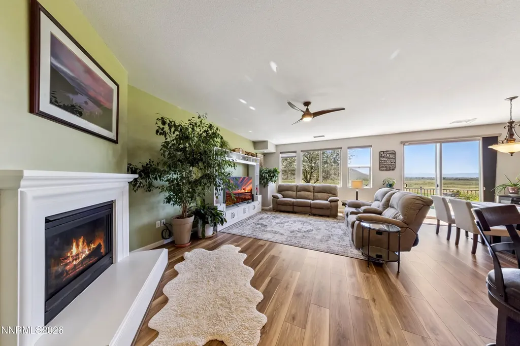 3575 Long Minden NV 89423