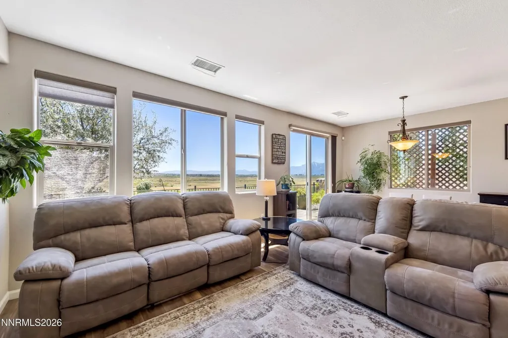 3575 Long Minden NV 89423