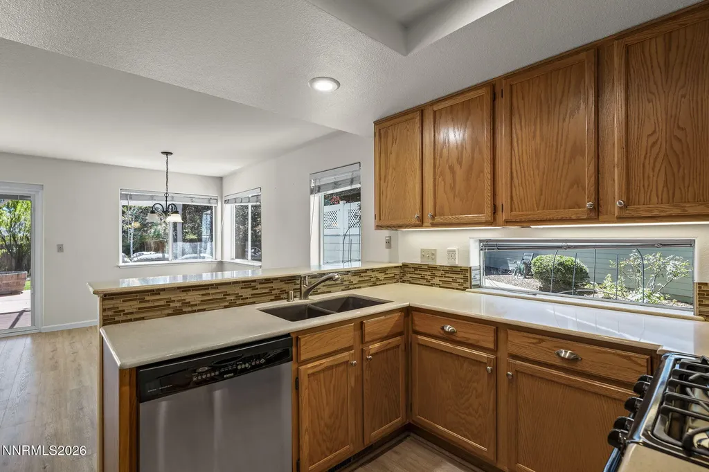 7591 Whimbleton Reno NV 89511