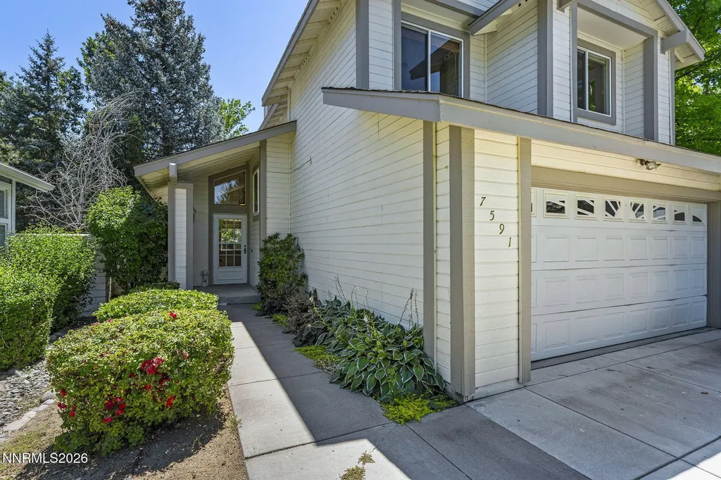 7591 Whimbleton Reno NV 89511
