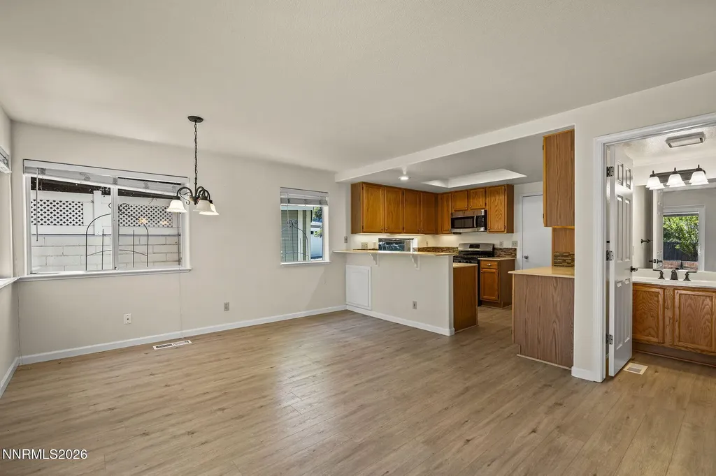 7591 Whimbleton Reno NV 89511