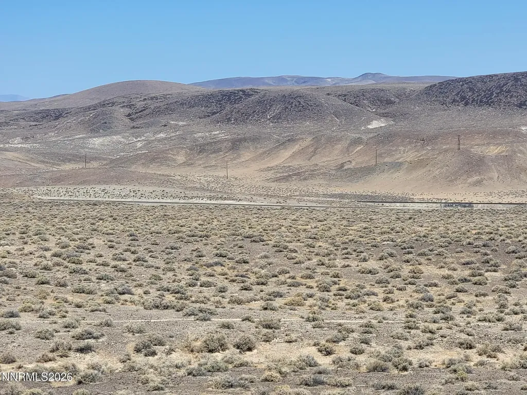 Apn 015-222-03 Silver Springs NV 89429