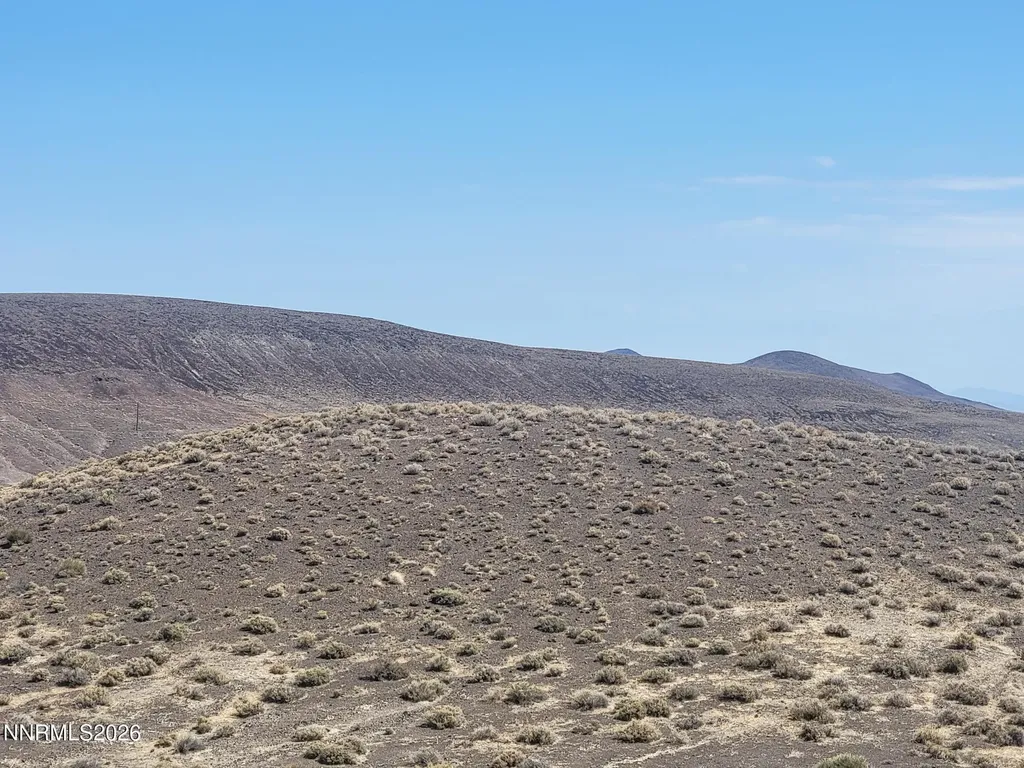 Apn 015-222-03 Silver Springs NV 89429