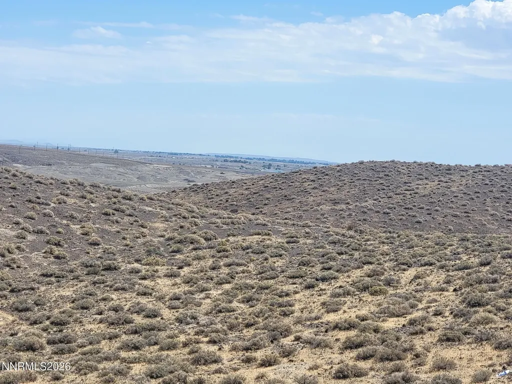 Apn 015-222-03 Silver Springs NV 89429