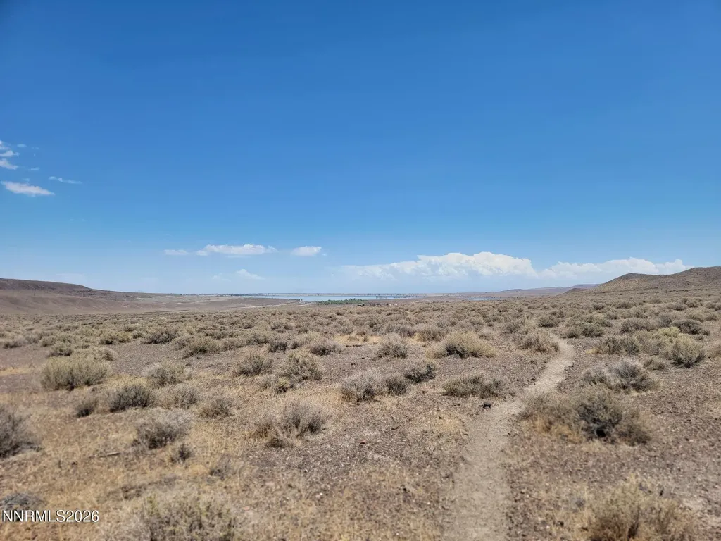 Apn 015-222-03 Silver Springs NV 89429