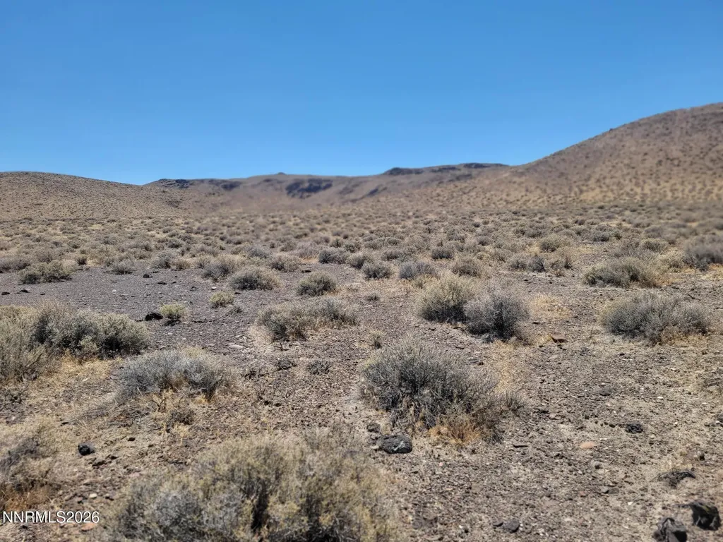 Apn 015-222-03 Silver Springs NV 89429