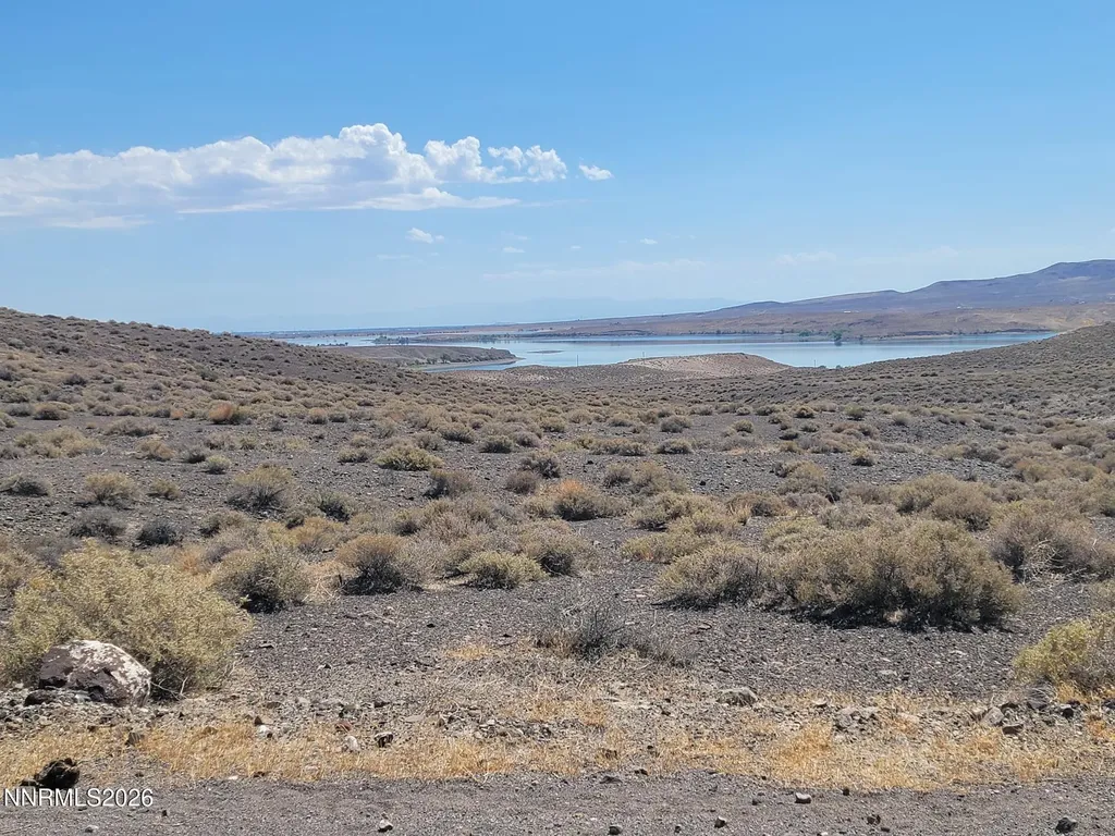 Apn 015-222-03 Silver Springs NV 89429