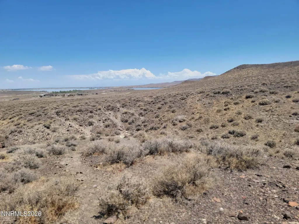 Apn 015-222-03 Silver Springs NV 89429