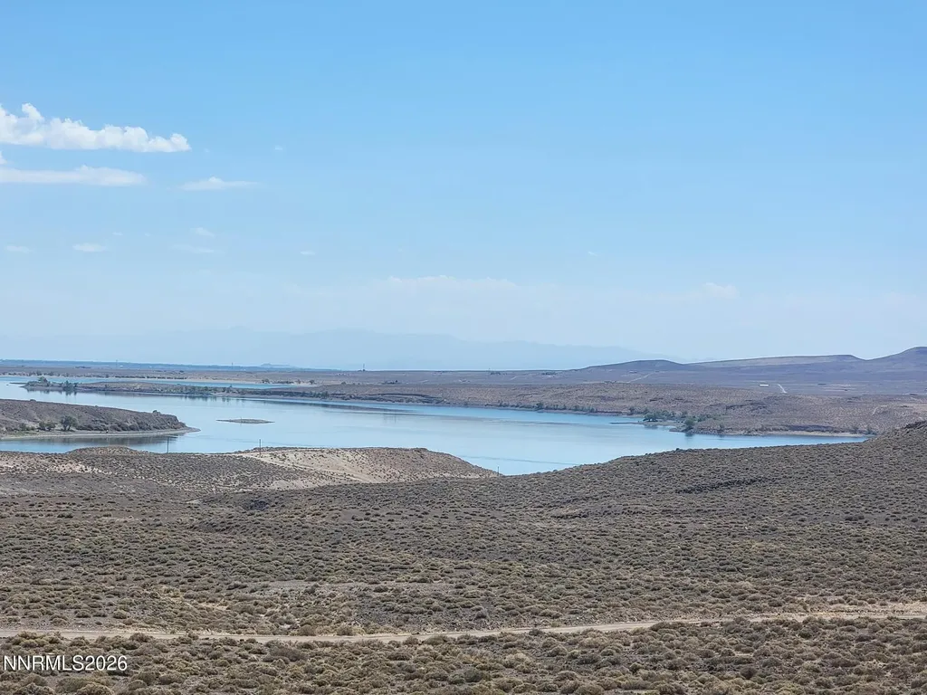Apn 015-222-03 Silver Springs NV 89429