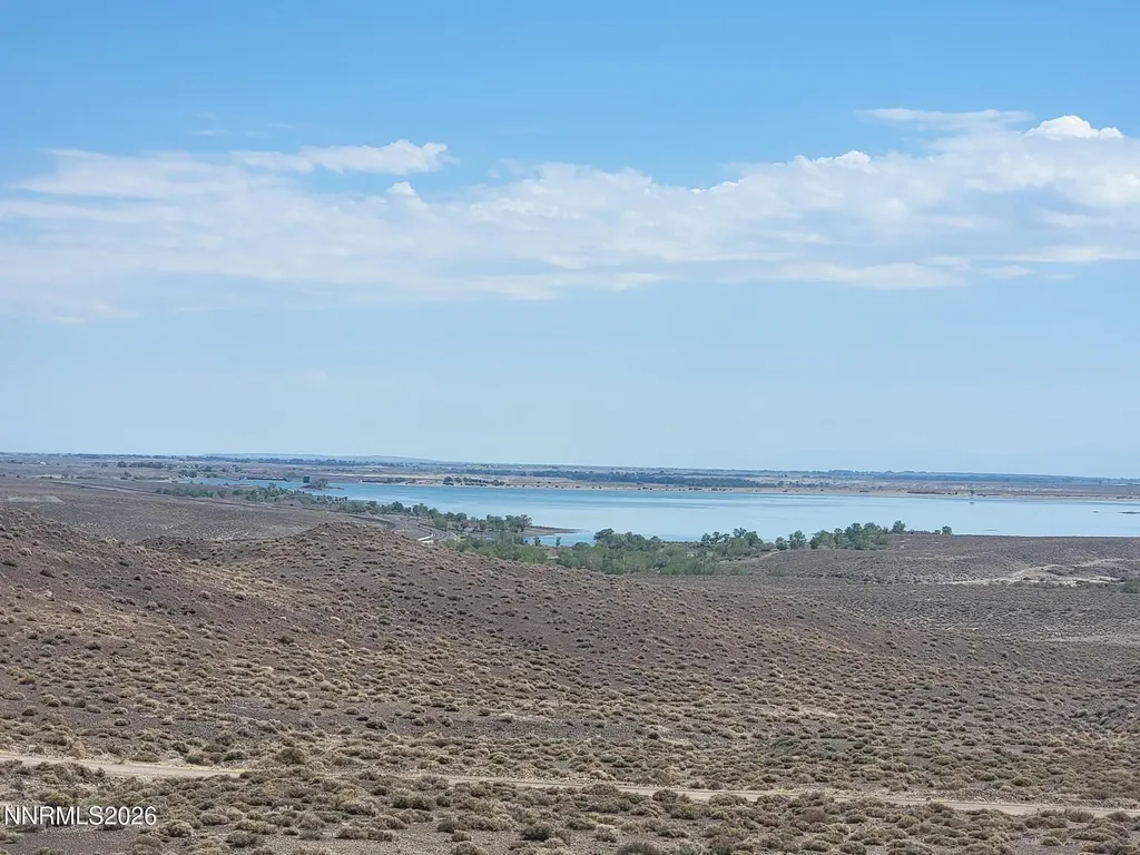 Apn 015-222-03 Silver Springs NV 89429