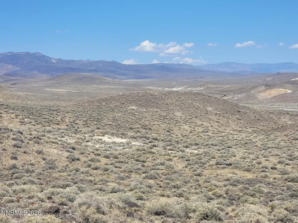 Apn 015-222-03 Silver Springs NV 89429