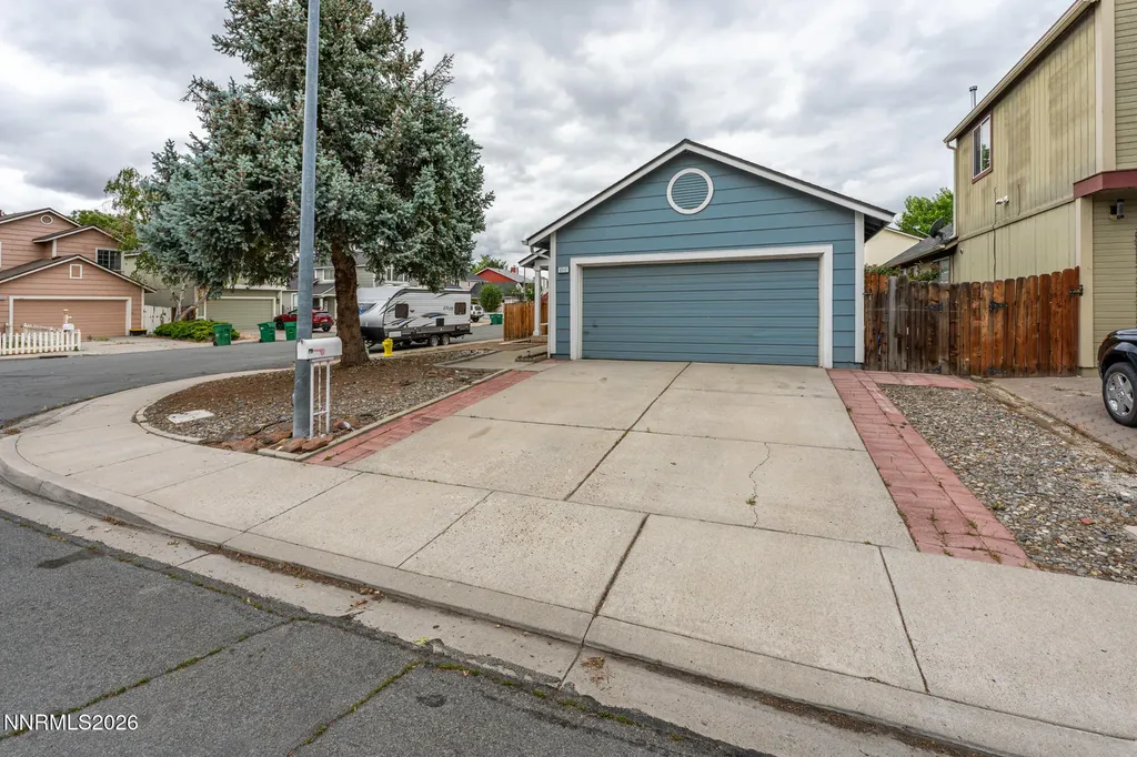 1717 Bluehaven Sparks NV 89434