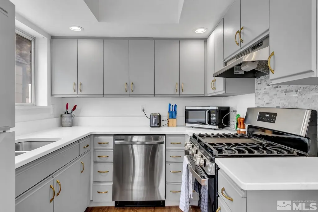 2602 Betsy Sparks NV 89431