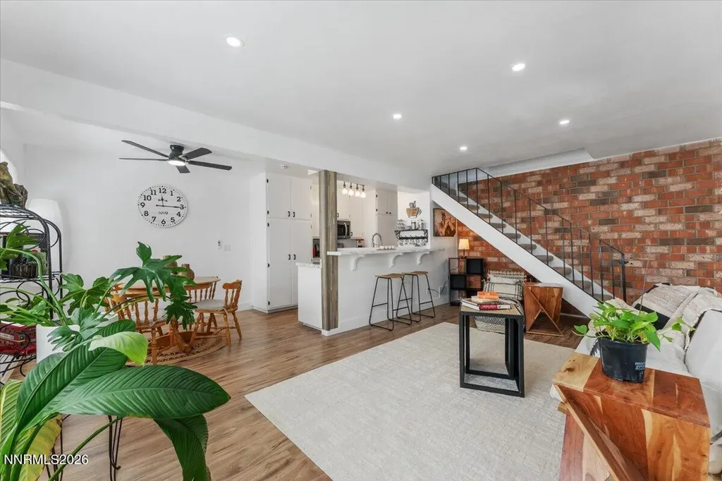 4951 Neil Reno NV 89502