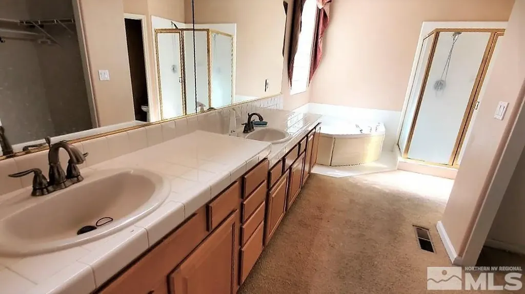 4858 Ramcreek Reno NV 89519