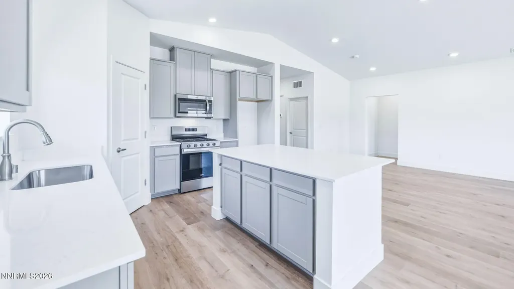 630 Fraser Dayton NV 89403