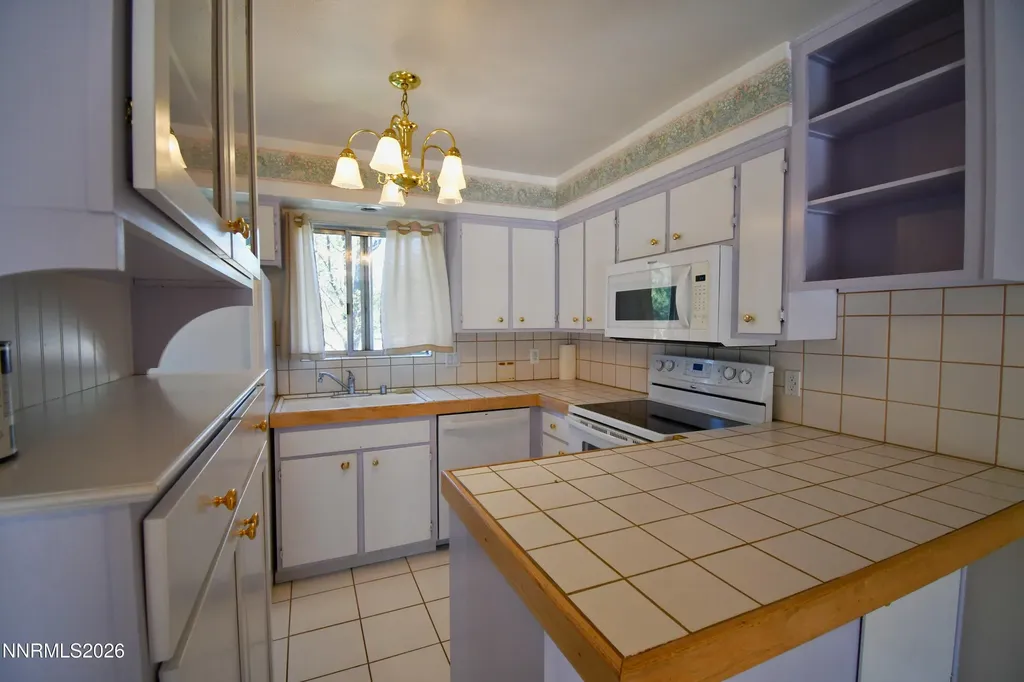 1363 Waterloo Gardnerville NV 89410