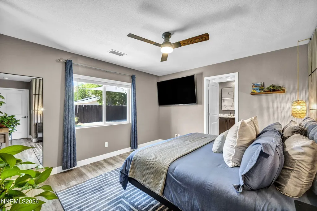 237 Glen Vista Dayton NV 89403