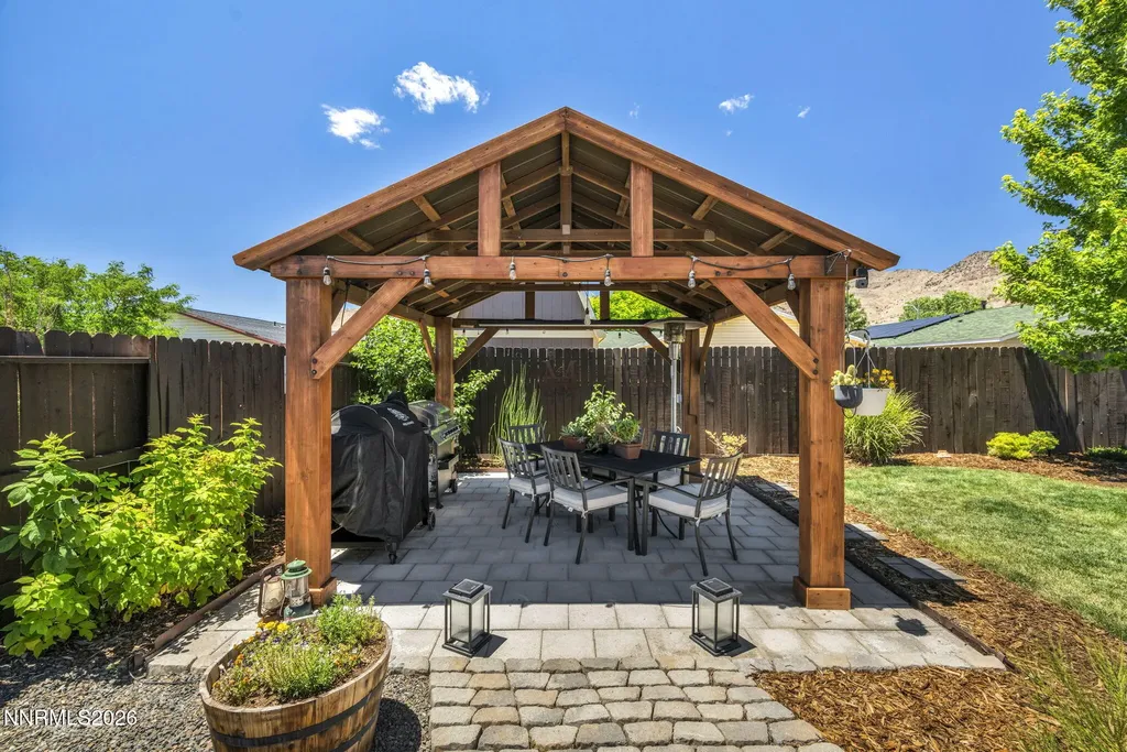 237 Glen Vista Dayton NV 89403
