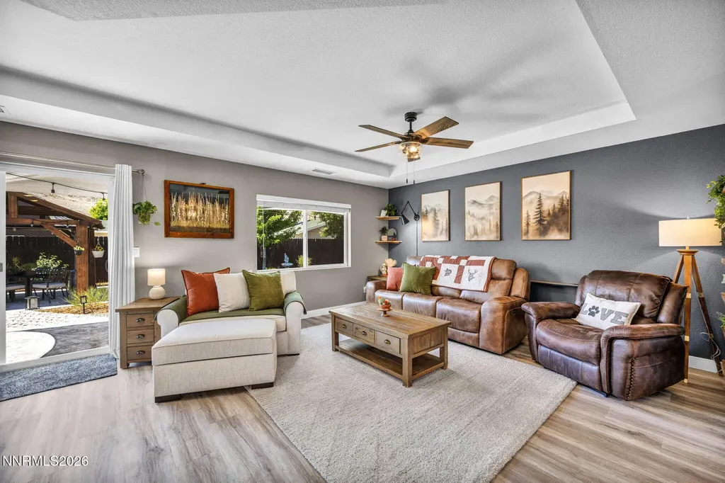 237 Glen Vista Dayton NV 89403