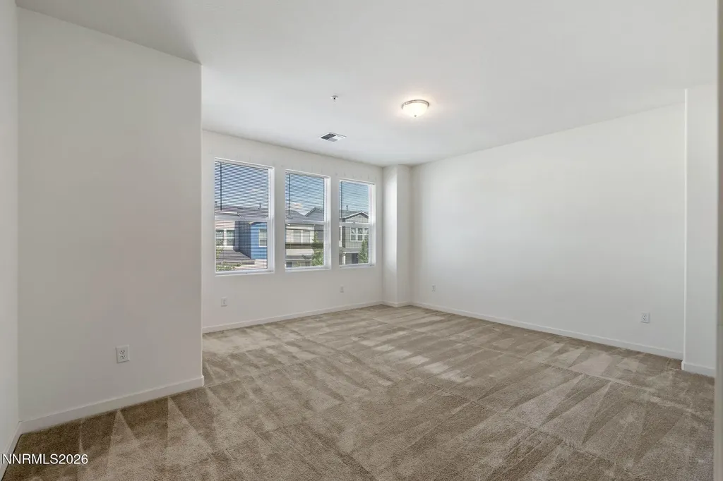 4903 Black Falcon Sun Valley NV 89433