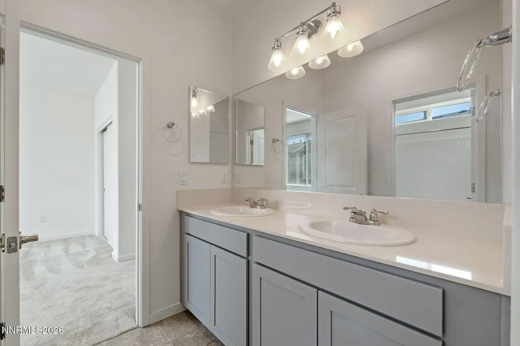 4903 Black Falcon Sun Valley NV 89433