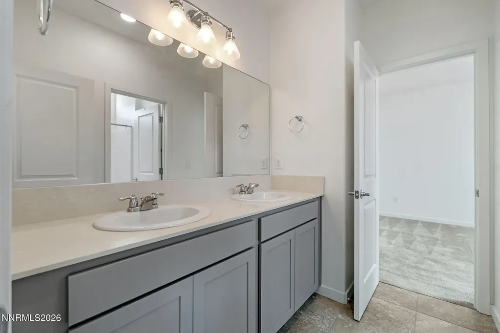 4903 Black Falcon Sun Valley NV 89433