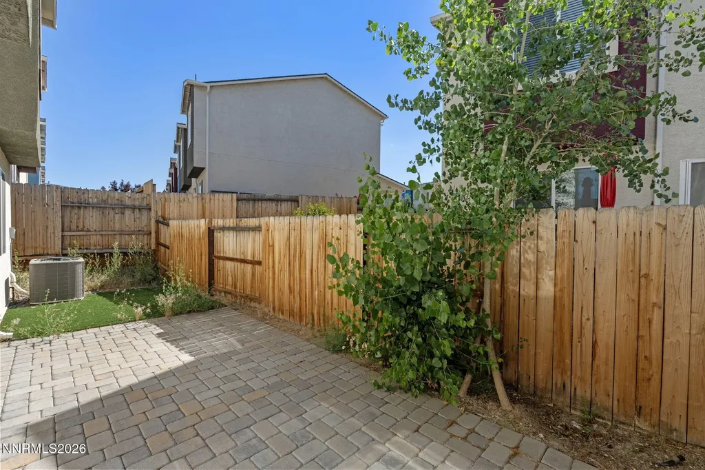 4903 Black Falcon Sun Valley NV 89433