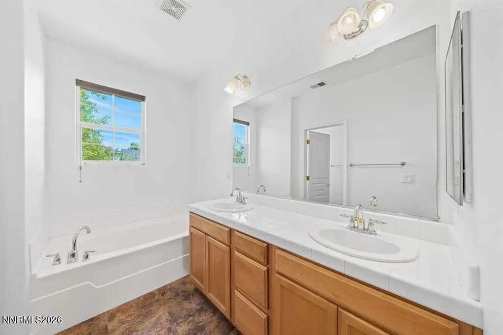 1642 Minden Village Minden NV 89423