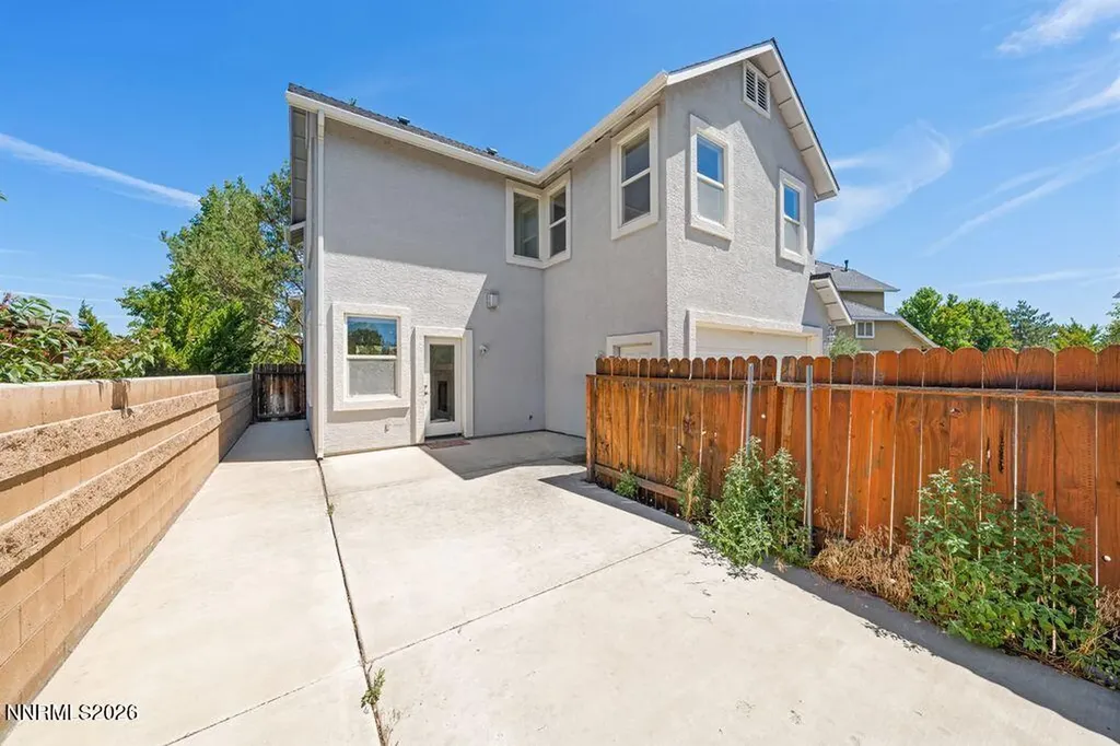 1642 Minden Village Minden NV 89423