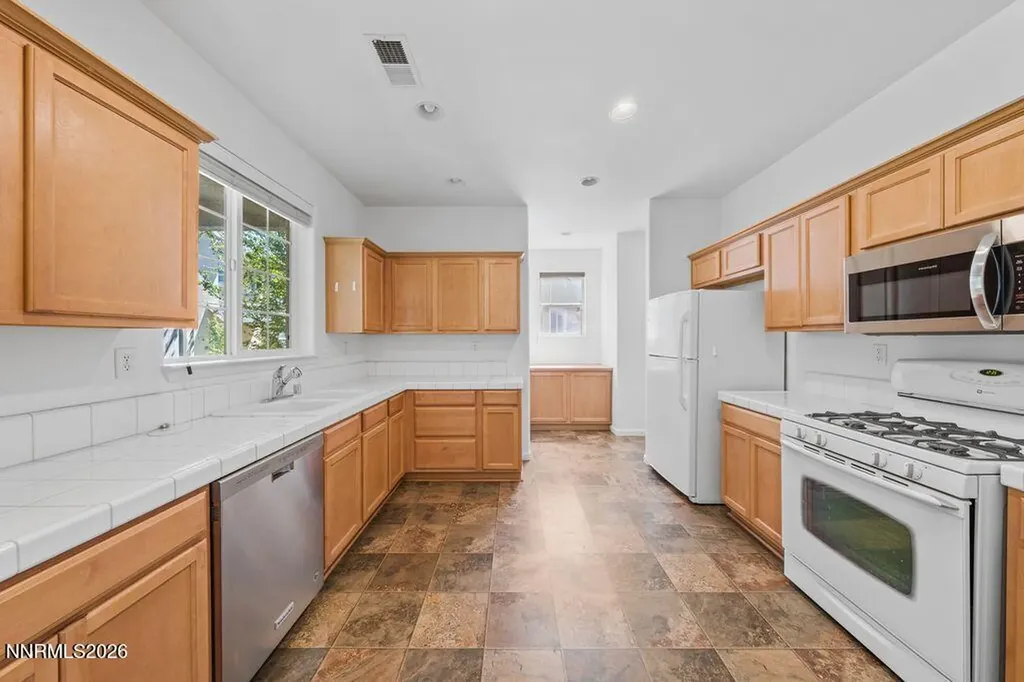 1642 Minden Village Minden NV 89423