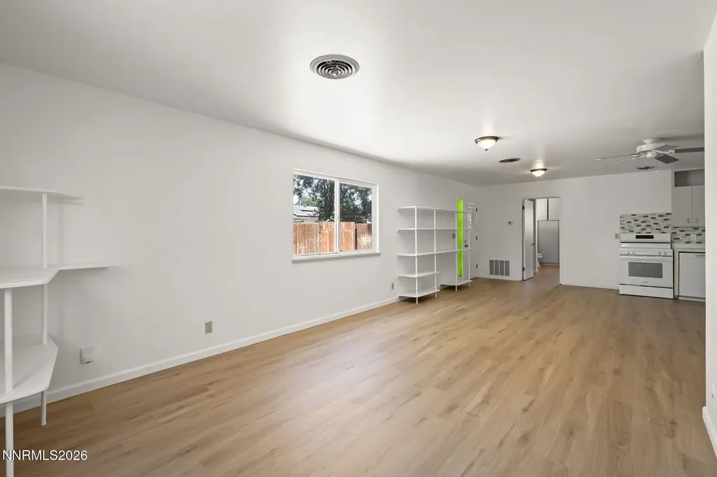 1180 Vance Sparks NV 89431