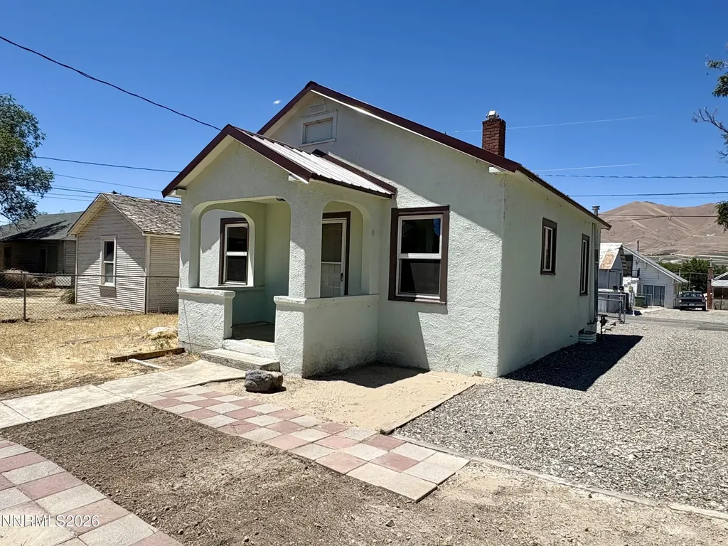 213 1/2 4th Winnemucca NV 89445