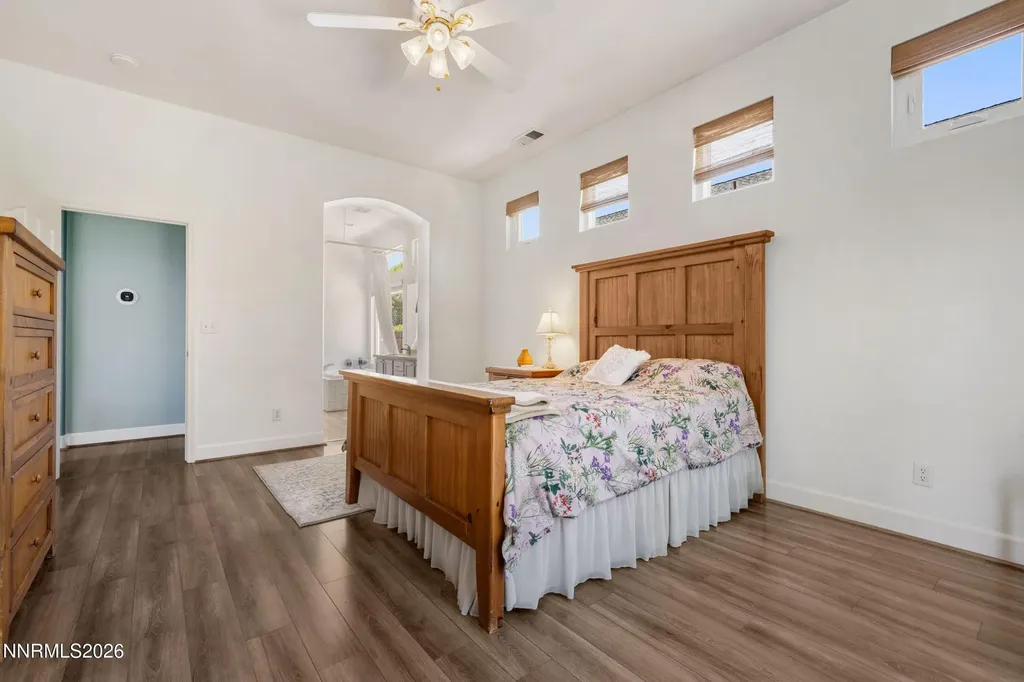 1064 Ridgefield Carson City NV 89706