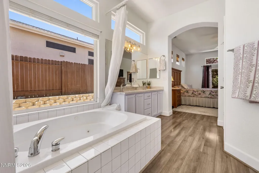1064 Ridgefield Carson City NV 89706