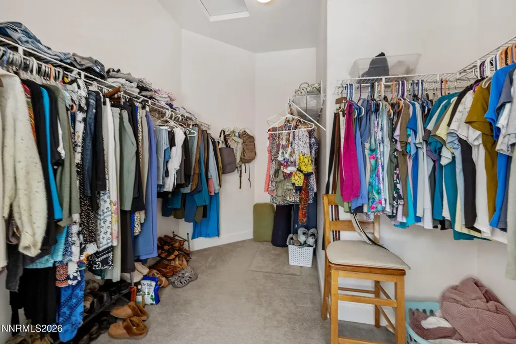 1064 Ridgefield Carson City NV 89706